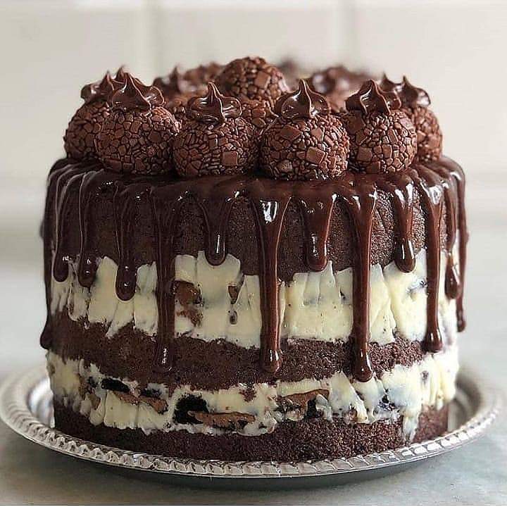 Tort de ciocolata cu frisca